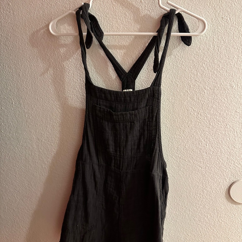 Black Tie-Strap Linen Shortalls